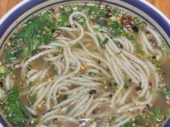 -云阿蛮云南生烫牛肉米线(奉贤路店)