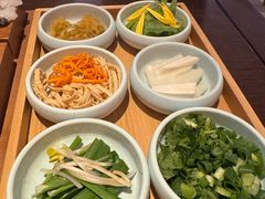 -银米·云南传统过桥米线(双廊黑金冠店)