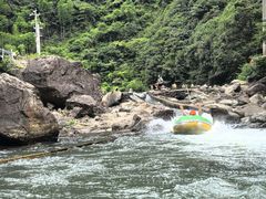 -安吉龙王山峡谷漂流