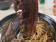 -小龙大肉面馆
