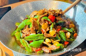 Stir-Fried Pork with Bird's Eye Chilies