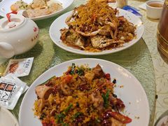 -鹏城人家海鲜酒家·23年老字号(较场尾店)