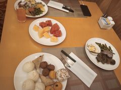 -上海西藏大厦万怡自助餐厅(徐汇店)