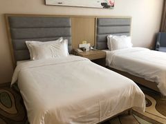 -兴芮温泉度假区