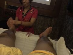 -尚足影院式足疗·住宿·美食(解放碑店)