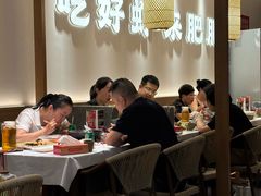 -肥肥虾庄·金牌油焖大虾(汉口城市广场店)