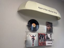 -老男孩男士理容馆·理发·烫染·修面