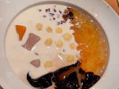 -RUXU入续糖水铺与包(卓悦中心店)