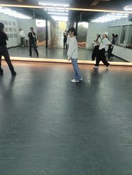 点击看大图 -Hyun极炫舞蹈