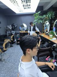 -藤野造型专业烫染接发