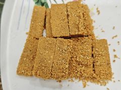 -湖南人家湘菜馆(镇江路店)