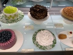 -潮一不贰·法式甜品·生日蛋糕·西式简餐(外滩店)