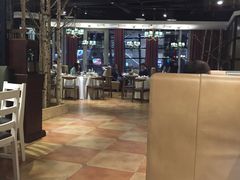 大堂-闫府私房菜·百年鲁菜(恒隆店)