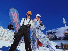 -亚布力新体委滑雪场