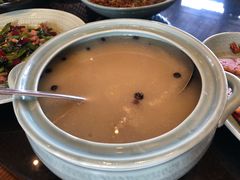 黑枸杞黑蒜排骨汤-丽江金茂凯悦臻选酒店-滇香馆