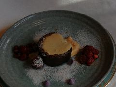 炸玉桂卷土司-北京古城老院厉晓麟精致菜