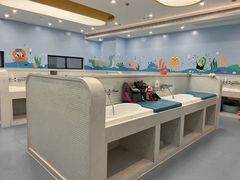 -戊辰亲子游泳俱乐部