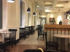 大堂-星巴克臻选(广州沙面店)