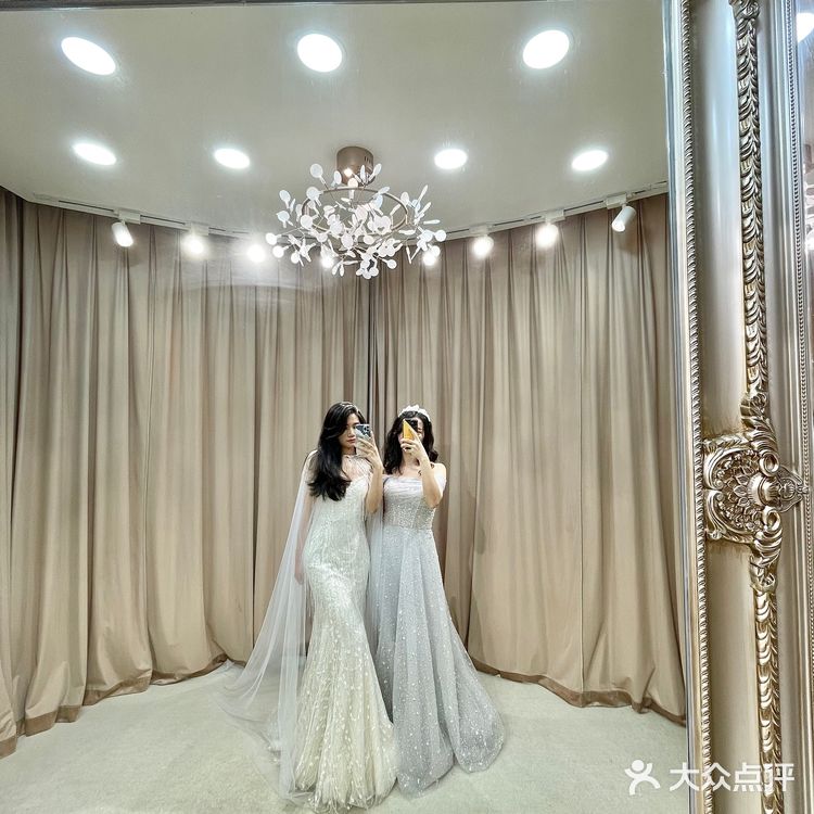 东莞试纱|自带光圈的金色秀禾 气场全开