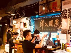 大堂-鲜入围煮花胶鸡海鲜火锅