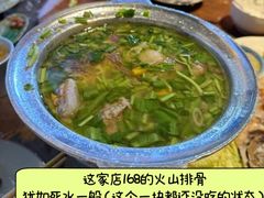 -拾光音乐餐酒吧(告庄星光夜市店)