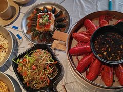 -巴厘龙虾·榜首油焖大虾(音乐学院·沿江酒馆店)