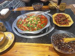 -盐井记·自贡美蛙鲜锅兔(中和店)