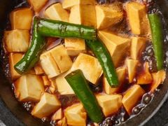 石锅靠豆腐-冷大厨灌汤包
