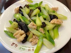 桃仁芥兰-晋阳饭庄(虎坊桥店)