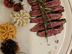 -Mark&Mars Restaurant