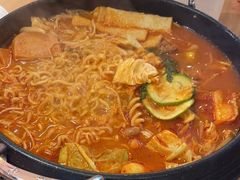 -WOW LUCKY创意韩料(龙阳广场店)