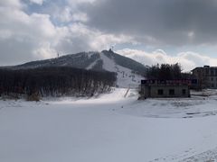 -庙香山滑雪场
