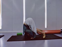-单色舞蹈