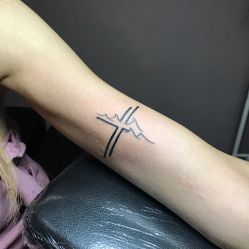 -SNOW TATTOO STUDIO