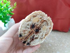 蓝莓腰果夏巴塔-富贵面包公司(运河店)