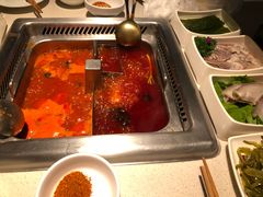 -海底捞火锅鲜切牛肉主题店(长寿路店)