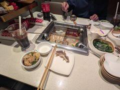 -海底捞火锅鲜切牛肉主题店(长寿路店)