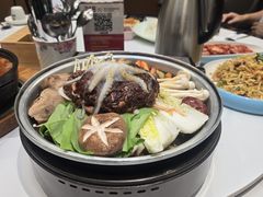 -百年石锅饭(阿里郎美食街店)