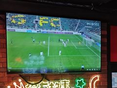 -霸气大叔干锅鸭头·龙虾烧烤·川菜·赛事直播(三里屯店)