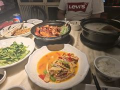 -吴越荣记苏州菜·松鼠桂鱼 100% 活鱼现做(月光码头店)
