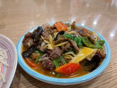 -歹歹的加个面过油肉拌面