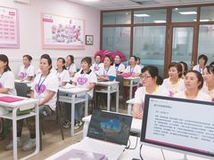 -爱月宝月嫂·育儿嫂