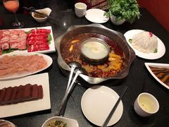 -小天鹅火锅·一线江景洪鼎旗舰店(洪崖洞店)