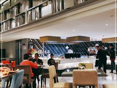 -上海滴水湖皇冠假日酒店