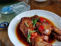 -芦茨金富饭庄·25年老字号·专做稻草鸡