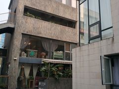 -泉乐坊步行街(烟酒特产平价超市店)