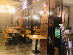 大堂-新凯旋·烧烤bar(余英坊店)
