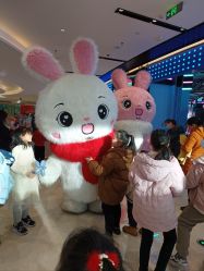 -冰世界真冰场(欢乐汇店)