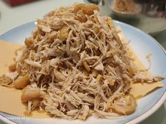 手撕三黄鸡-小江南(老洋桥店)