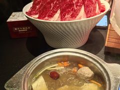 -海上明月海鲜火锅 鲜切牛肉